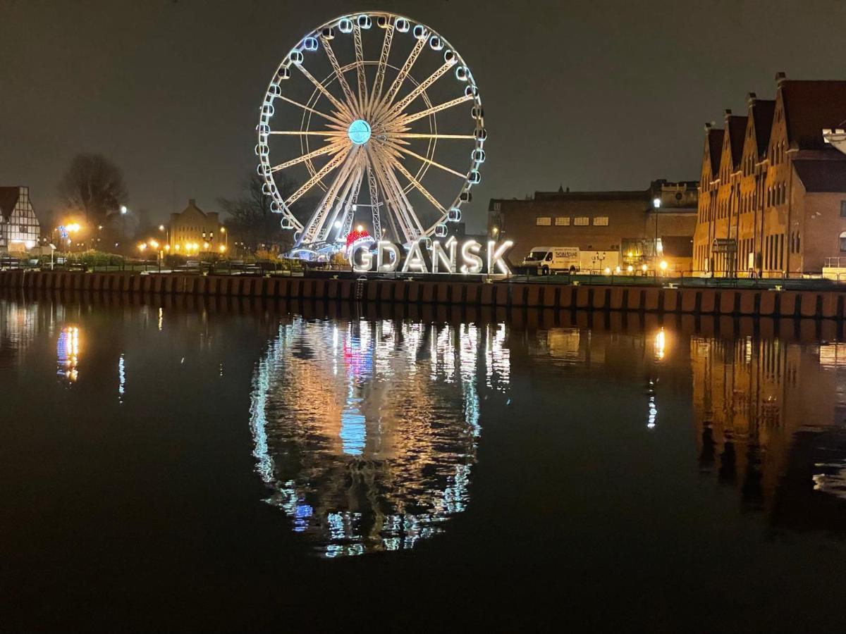 Апартаменты Gdansk Granaria Self Check In 24X7 Экстерьер фото